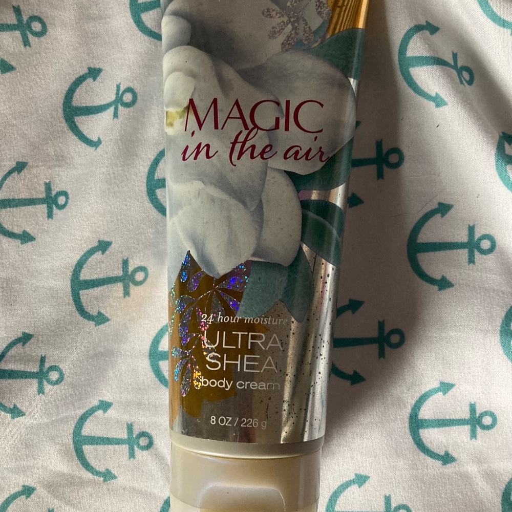 Magic in the Air Ultra Shea Body Cream